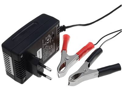 Automaattinen latauslaite 2V/6V/12V lyijyakuille 800mA