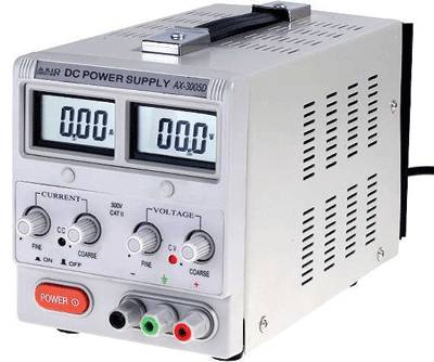 Säädettävä laboratorioteholähde 0-30V 0-5A (lineaarinen)