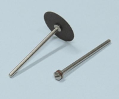 Kiinnitysakseli katkaisulaikoille