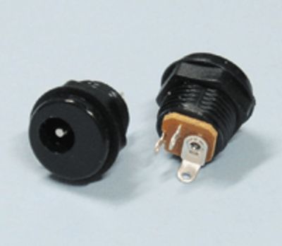 DC-runkoliitin eristetty 2,5mm/5,5mm *