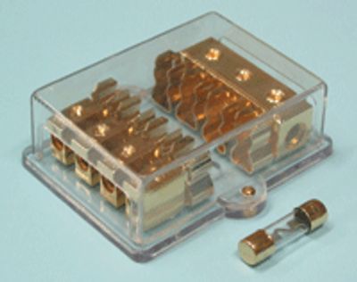 Kullattu, 4-osainen sulakerasia 850-sarjan sulakkeille