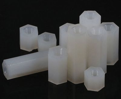 Korotustappi nylon M3 naaras/naaras 32mm