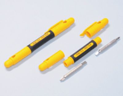 4-osainen ruuvimeisselisarja *