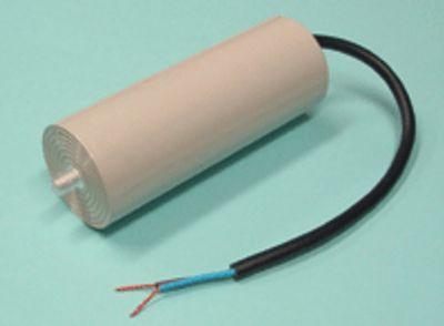 Moottorikondensaattori 40uF 425Vac M8