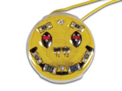 Hymyilevät kasvot pintaliitosledeillä