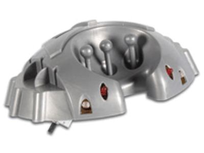 Koteloitu, valoa kohti ryömivä ötökkä-robotti