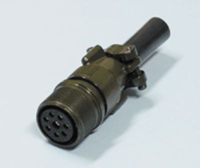 MS-jatkopistoke 8-napainen naaras (MIL-C-5015) *