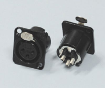 XLR-runkoliitin 3-nap. naaras musta