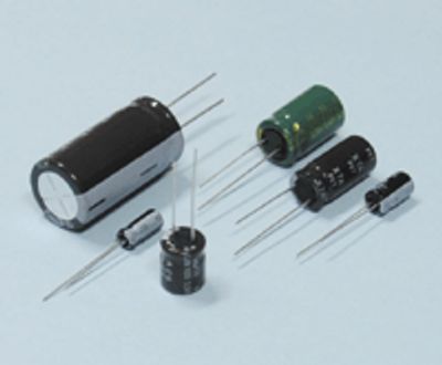 Elektrolyyttikondensaattori pystymalli 1500uF 6,3V R-5