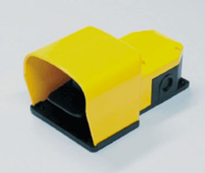 Jalkakytkin palautuva 1xNO/1xNC 6A 250Vac keltainen