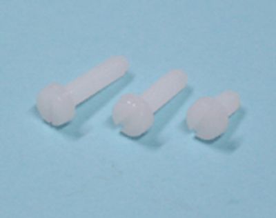 Koneruuvi urakanta M3x30mm muovi 100kpl/pkk