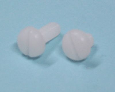 Koneruuvi urakanta M5x6mm muovi 100kpl/pkk