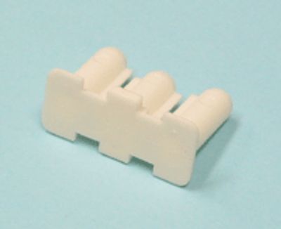 Peitekansi ST18-sarjan naarasliittimille