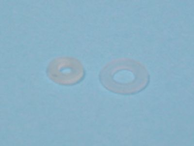 Aluslevy M2,5 muovi 100kpl/pkk