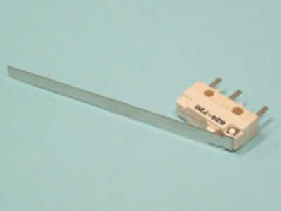 Rajakytkin pitkällä vivulla piirilevylle 5A 250Vac