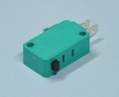 Rajakytkin painonapilla 10A 250Vac